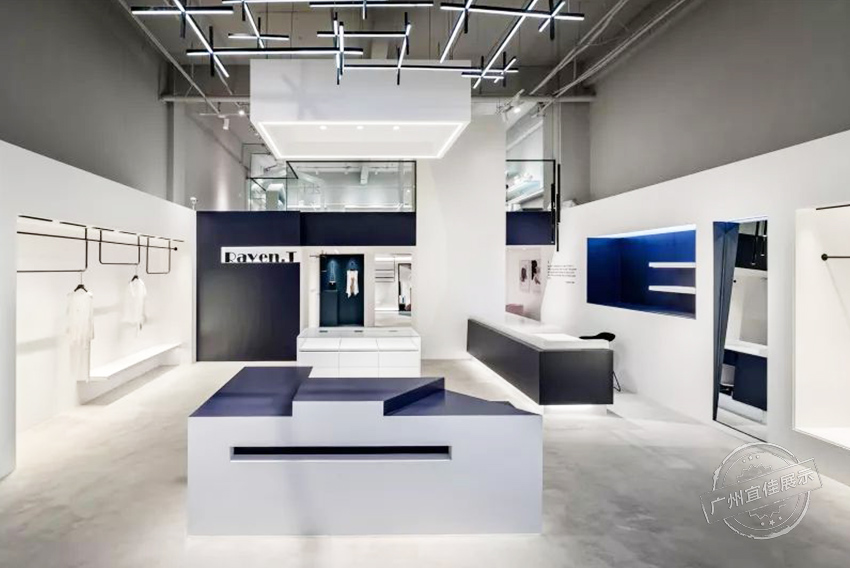 Ravent.T女裝店 服裝展柜