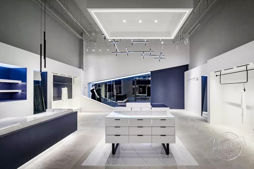 Ravent.T女裝店 服裝展柜