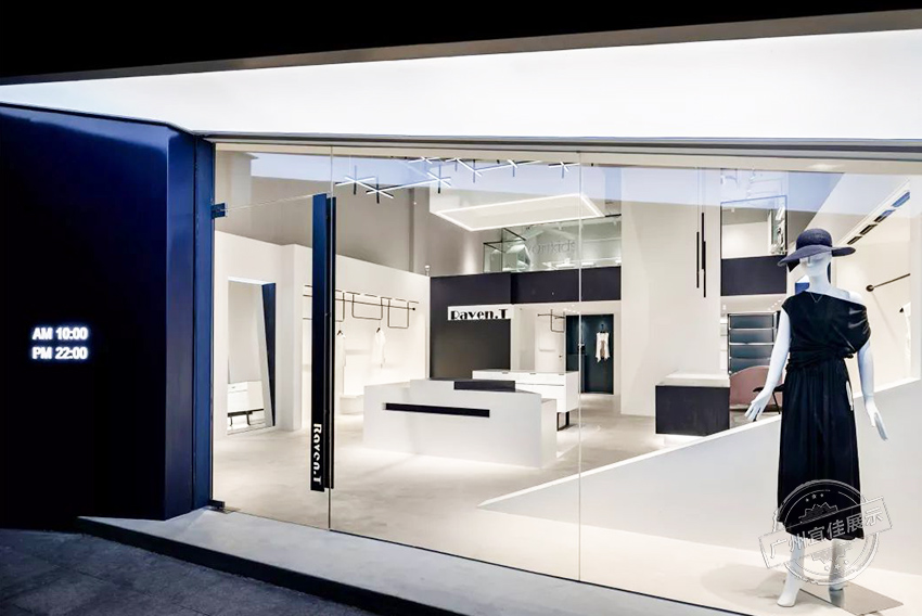 Ravent.T女裝店 服裝展柜