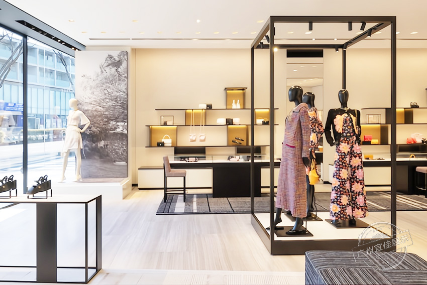 香奈兒CHANEL 服裝展柜