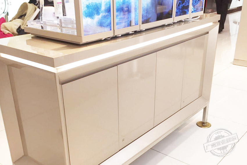 海藍(lán)之謎Lamer 化妝品展柜