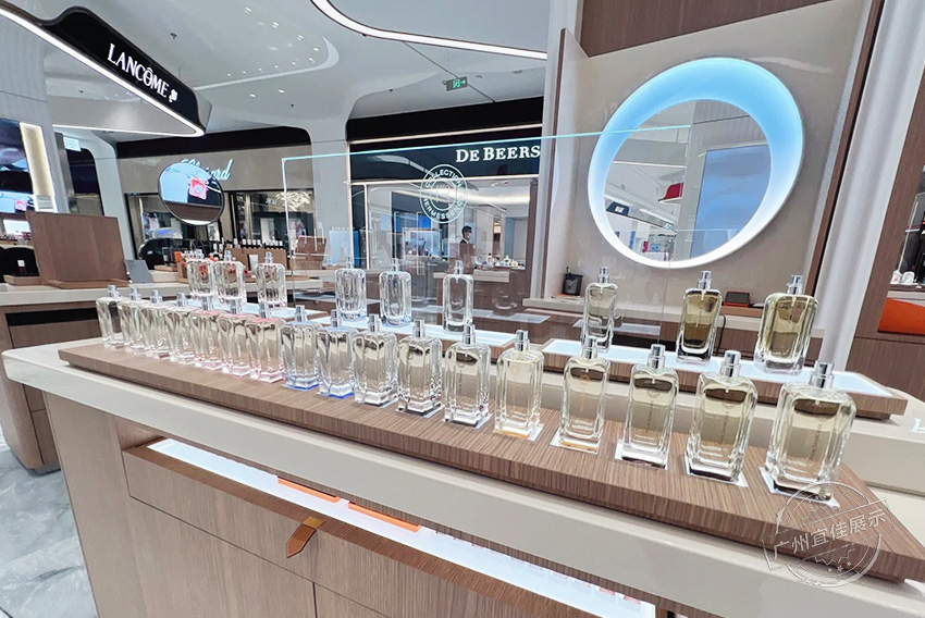 HERMES 香水中島柜