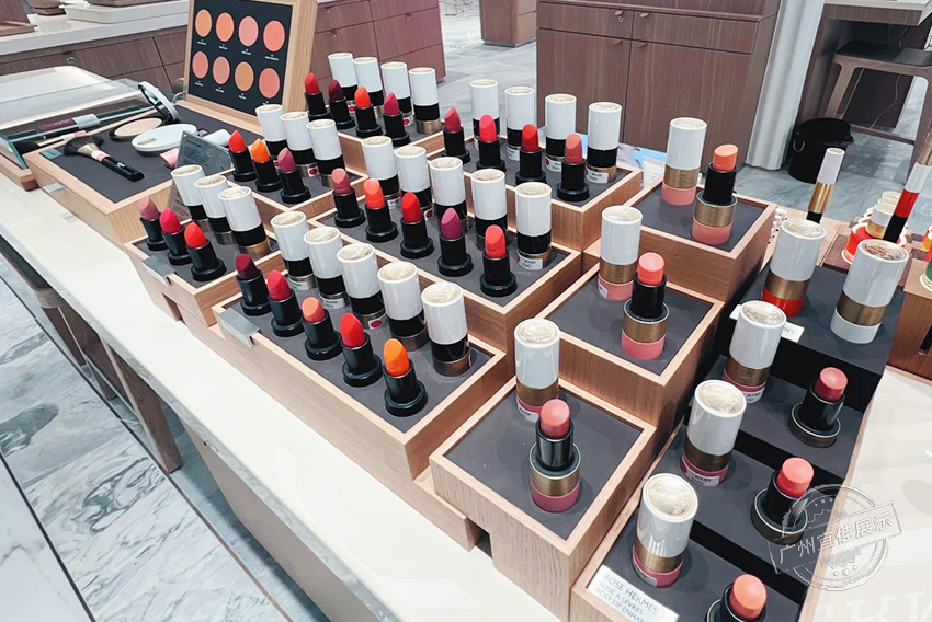 HERMES 香水中島柜