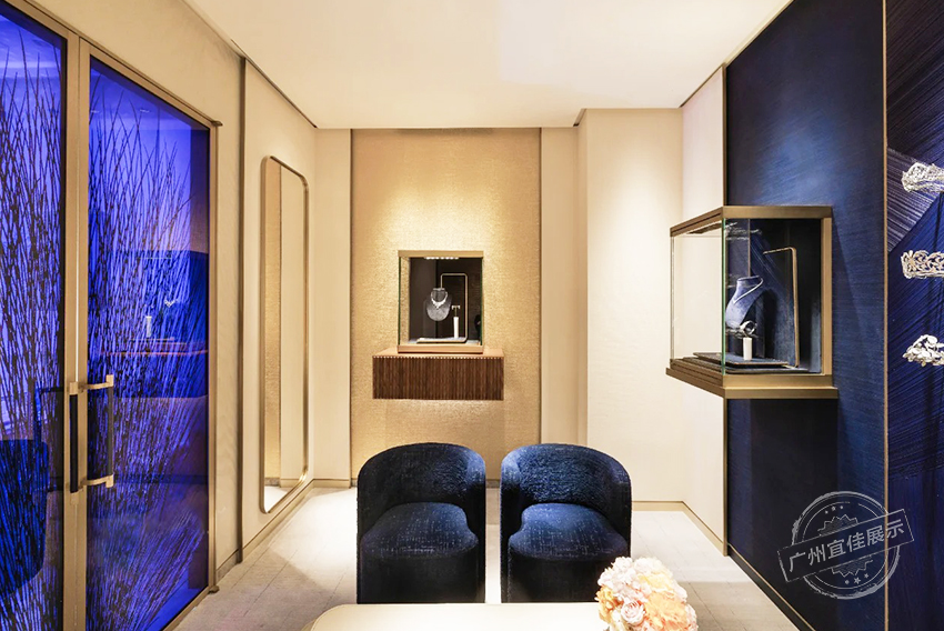 CHAUMET 珠寶展示柜