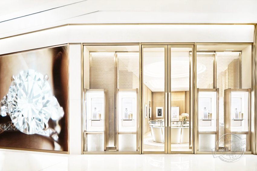 GRAFF高端珠寶展柜設(shè)計