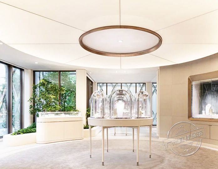 梵克雅寶Van Cleef&Arpels 珠寶展柜