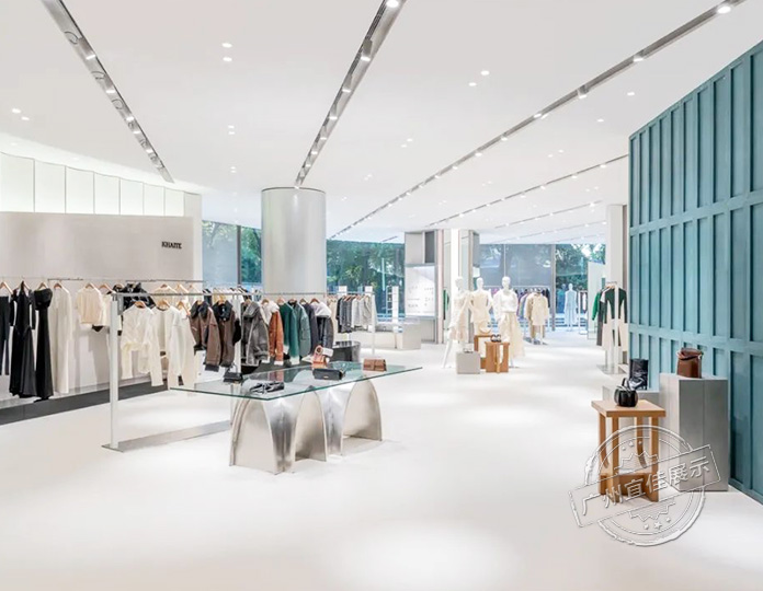 ASSEMBLE品牌商店 奢侈品展柜